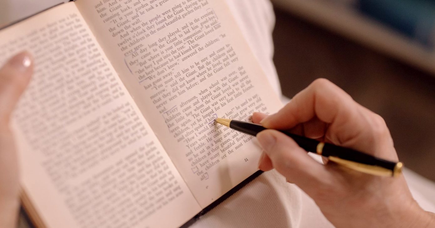 How a Presenter Introduction Gets Written, From Guest Notes to Final Line